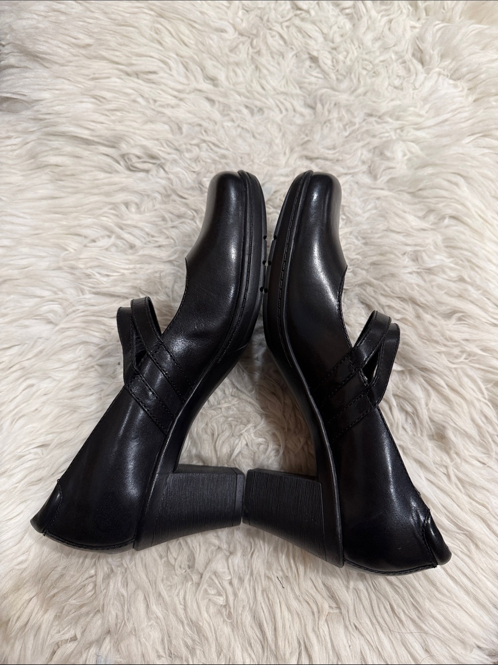 Clarks Honorable Bendables Black
Leather Mary Jane Double-Strap Heels Size 8.5 - Picture 5 of 10